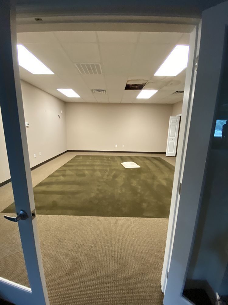 2275 S Babcock